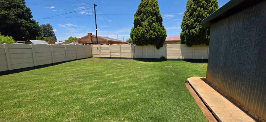 8 Bedroom Property for Sale in Meiringspark North West